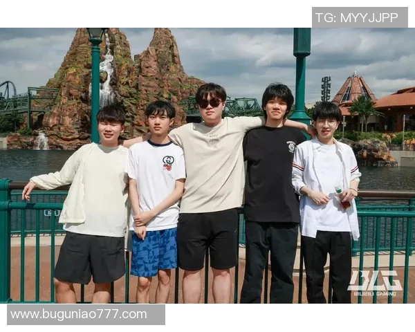 电竞比分独家解析BLG战队技术优势与劣势全面对比分析实时新闻